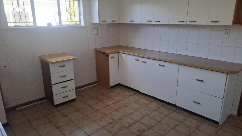 To Let 3 Bedroom Property for Rent in Goodwood Central Western Cape